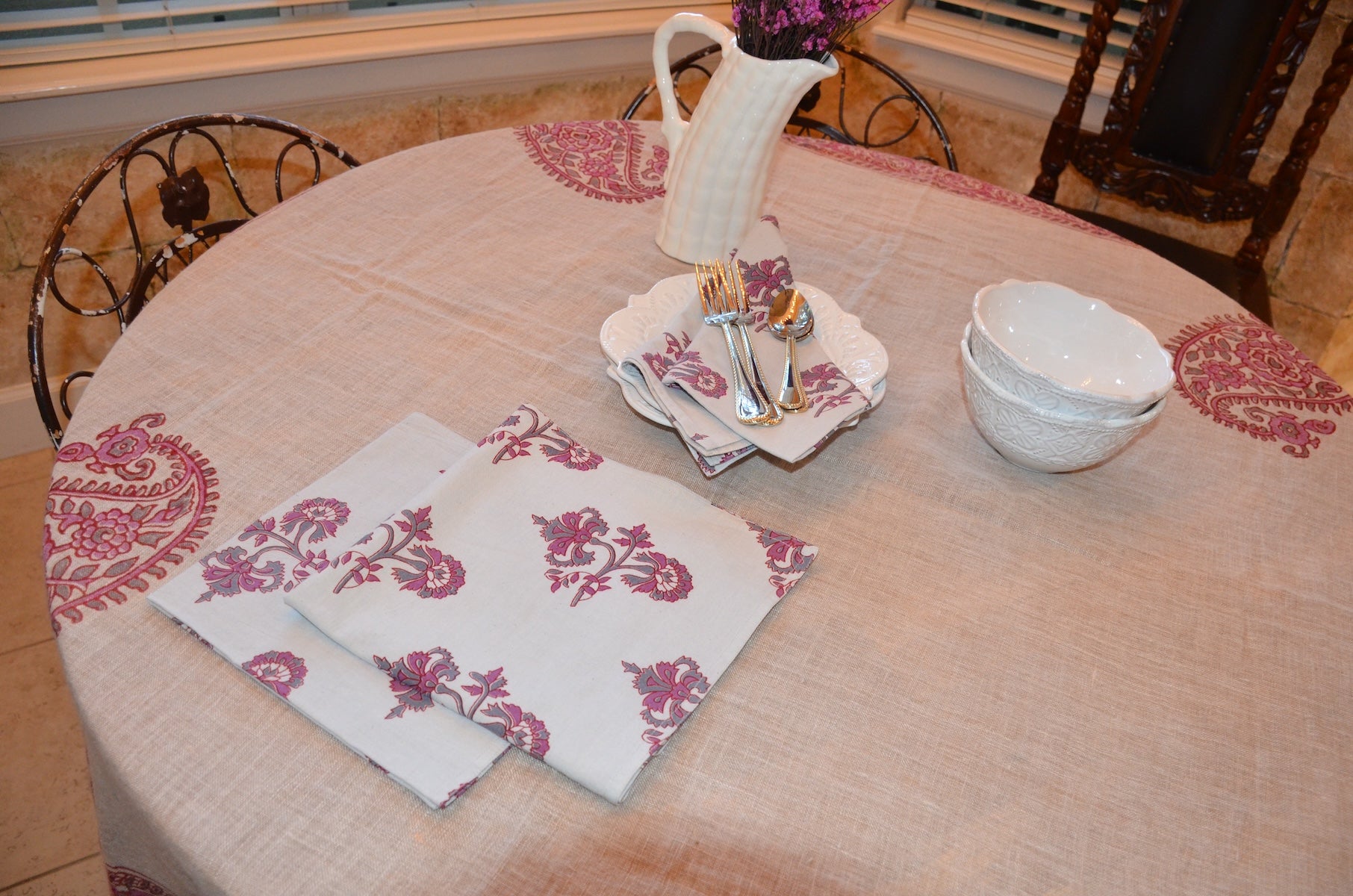 Carnation Berry And Slate Napkin Set