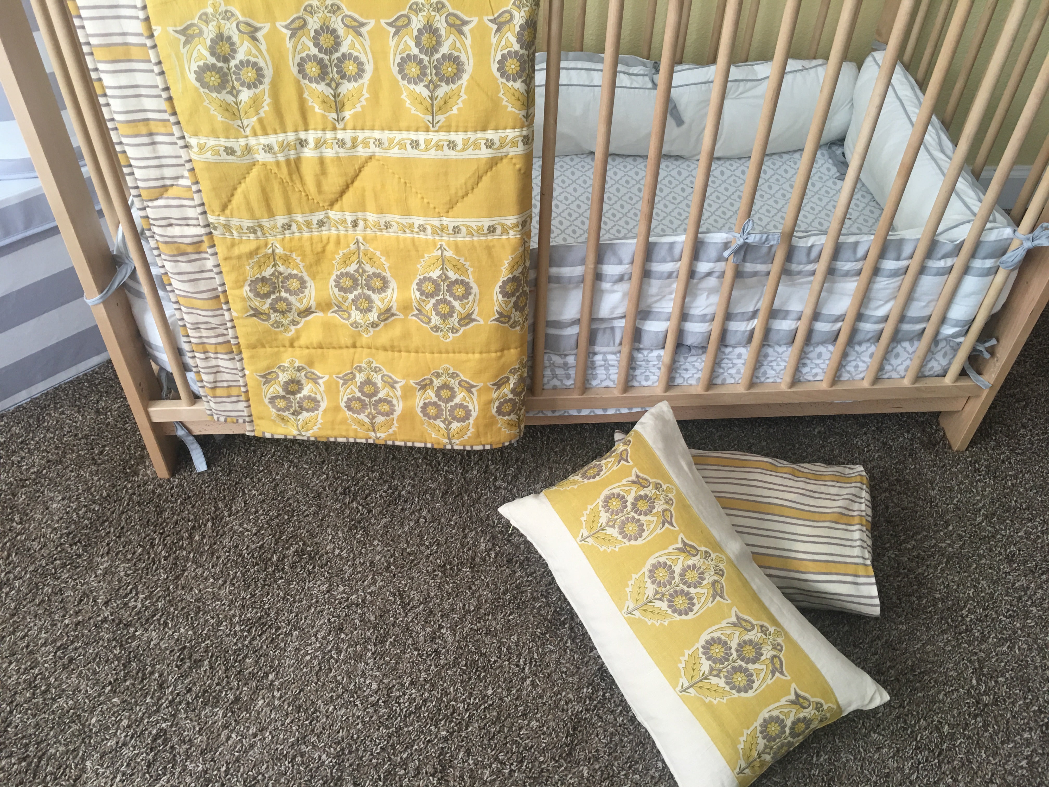 Parakeets Yellow Baby Quilt