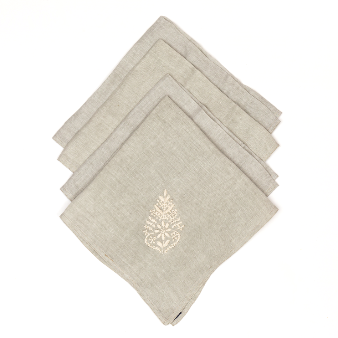 Sara Hand-Embroidered Napkins Set in Natural Linen