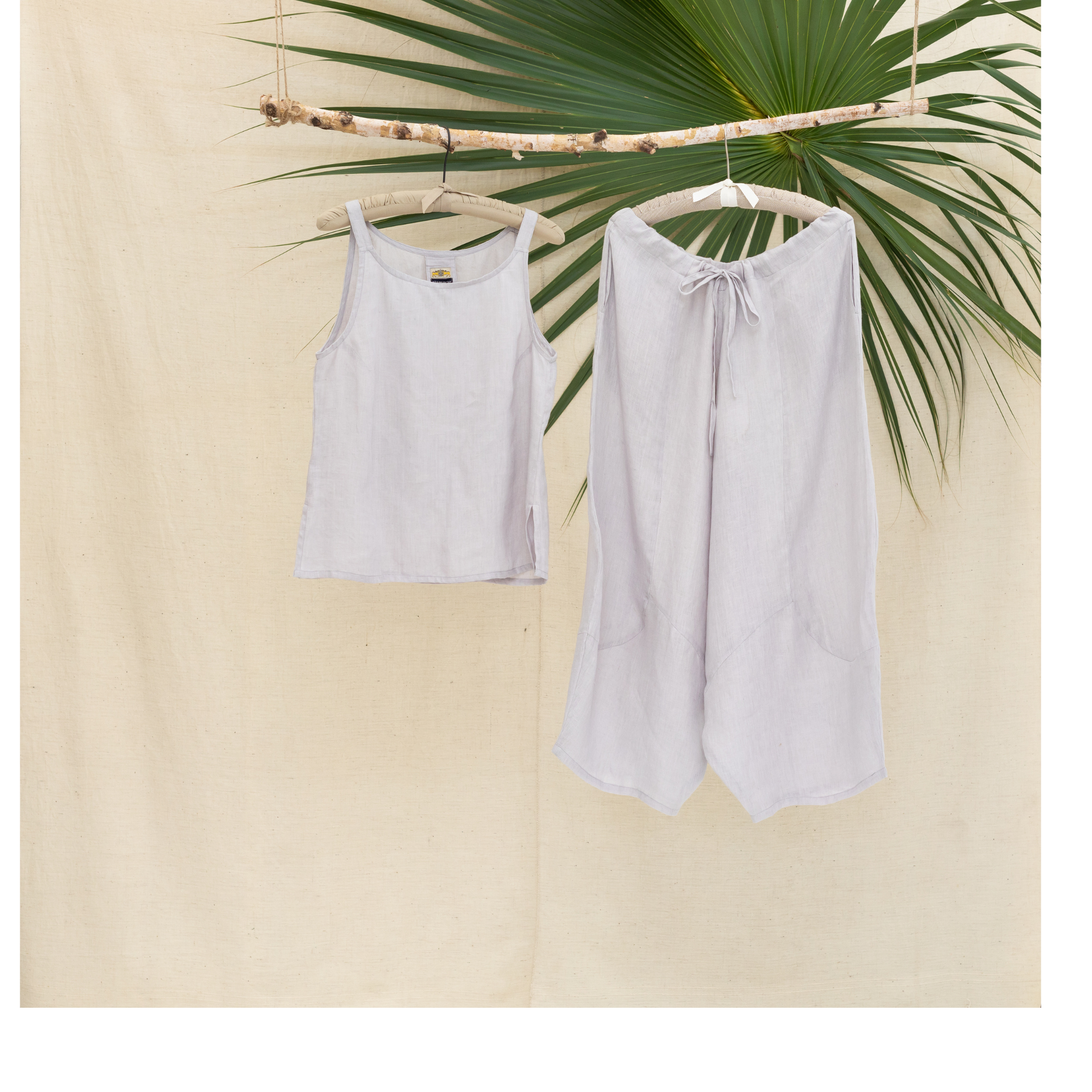 Pondicherry Slate Linen Set